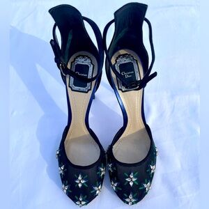 SOLD SOLD SOLD 
New Christian Dior Mesh Crystal Embellished Pumps Italian 38.5
